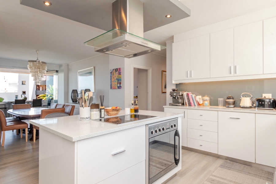 3 Bedroom Property for Sale in Bantry Bay Western Cape